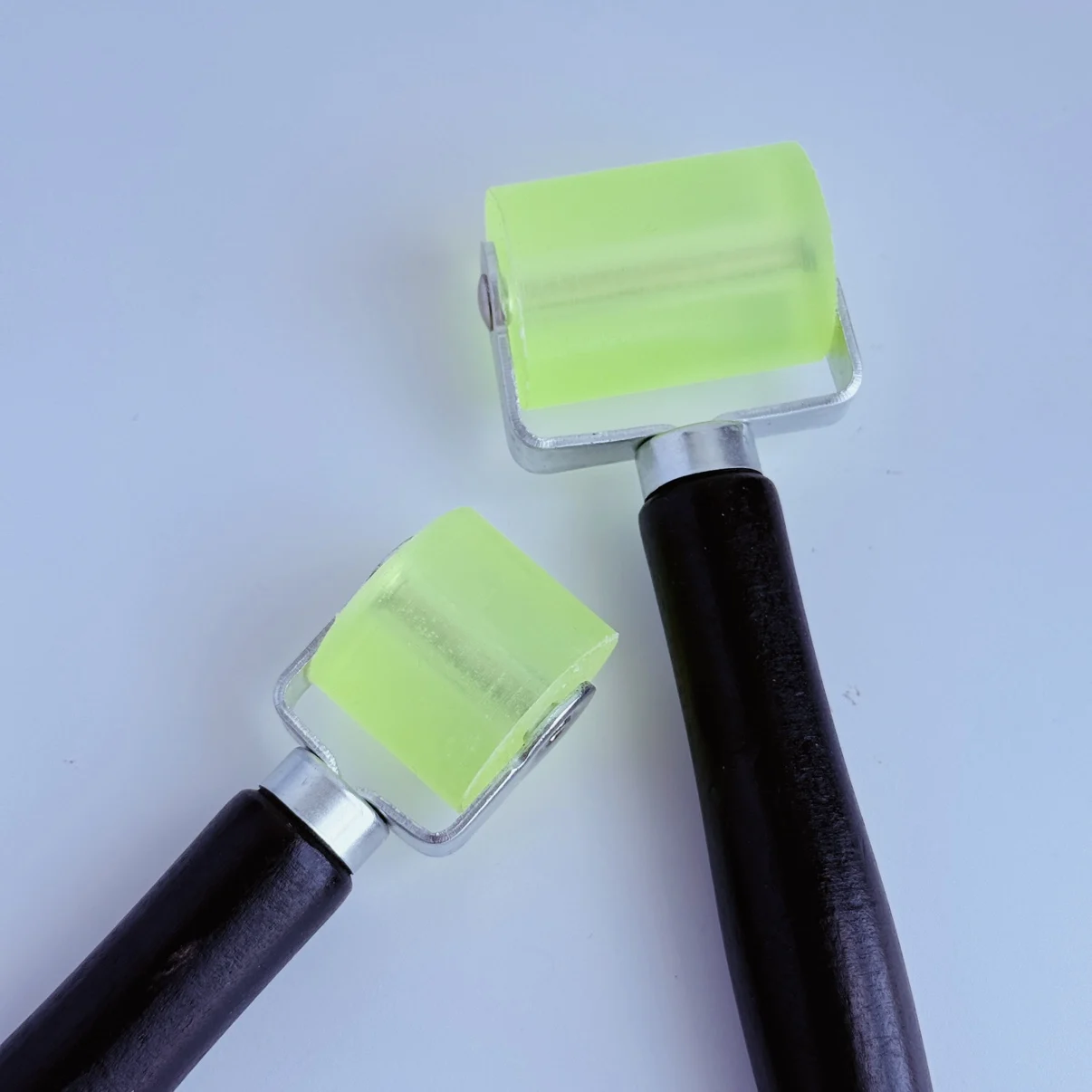 ケラチンフラットチップヘアエクステンション作成用シリコンロー - Glue Stick Pack のレビューと価格