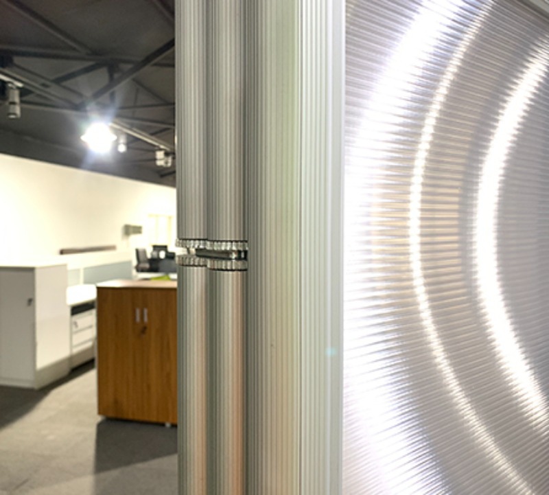 ポータブル折りたたみ式3枚バッフル取り外し可能オフィスバッフ - Buletin Office & Stationery Supply のレビューと価格